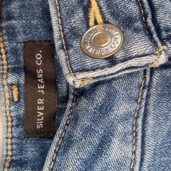 Silver Jeans Co. Elyse Straight Medium Wash Jeans Size 18/31 - Picture 2 of 7